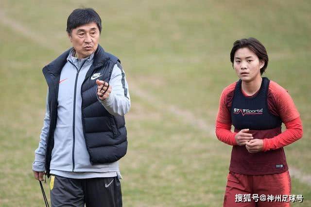 英超官方统计联赛不败纪录 利物浦17场不败排第一